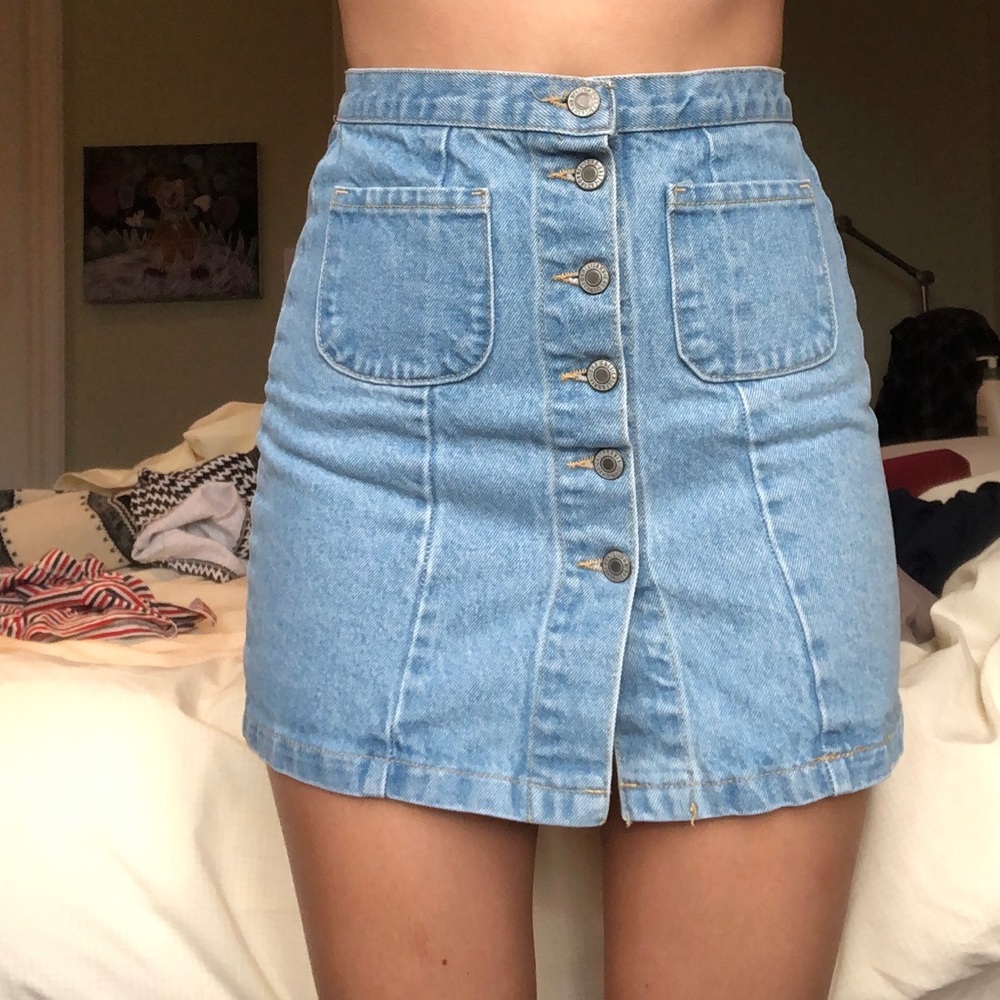 Brandy Melville Denim Button Up Skirt ✨ 👗